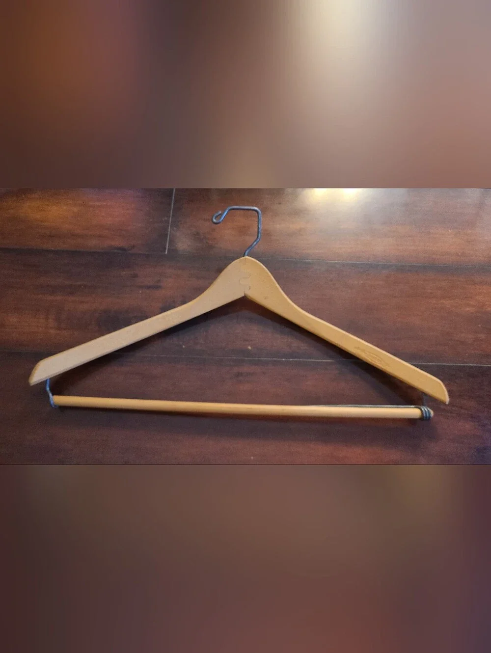 Lot of 4 Vintage Batts WISHBONE Wooden Suit Hangers Grand Rapids
